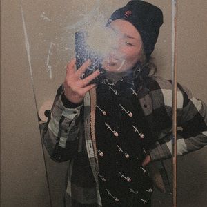 Meet your Posher, Chloe